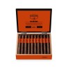 Camacho Nicaragua Gran Churchill 20er Kiste offen