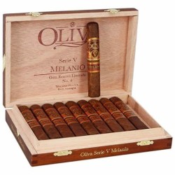 Oliva Serie V Melanio No. 4